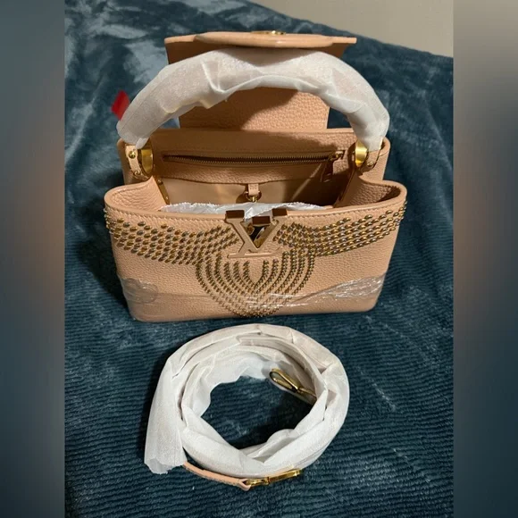 Louis Vuitton BB Capucine Microchipped - Picture 3 of 5